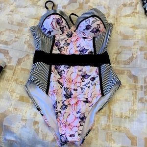Cupshe swimsuit!!!